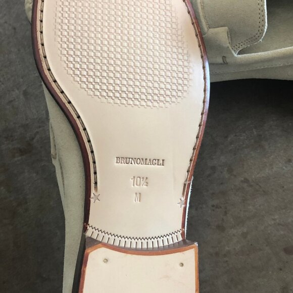 Bruno Magli Beige Suede Loafer Brand New in original Dust Bags - Picture 2 of 10